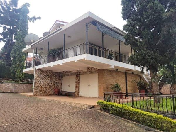 4 Bedroom Villa