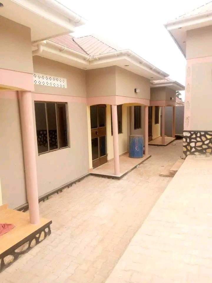 1 & 2 Bedroom House